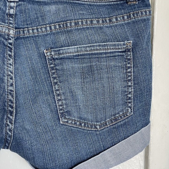 Colours Of The World Womens Shorts Sz 40 Denim Blue Mid Waist Mid Rise Rolled Up - Picture 5 of 11